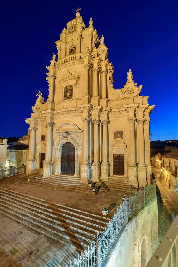 Appartamenti Vista Duomo - Ibla - Pomelia Ragusa Exterior foto